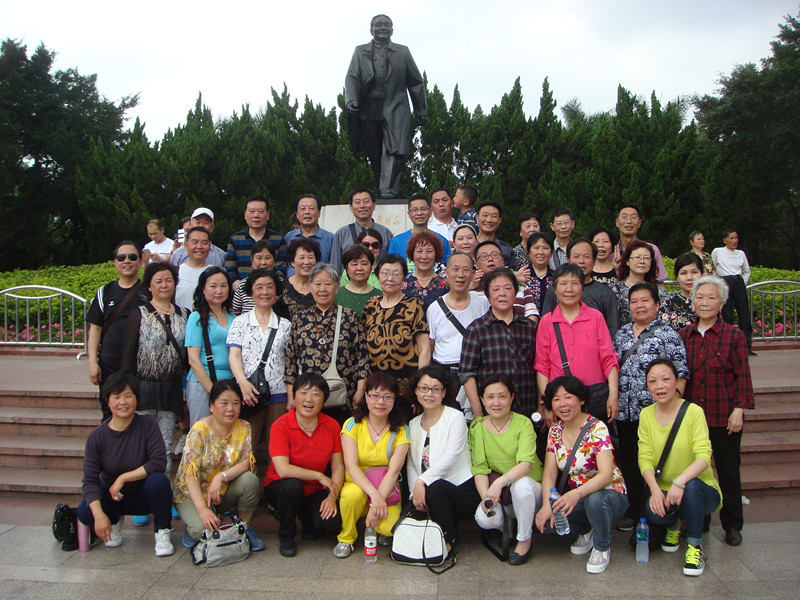 寶業(yè)集團公司退休職工第一批“港、澳”游